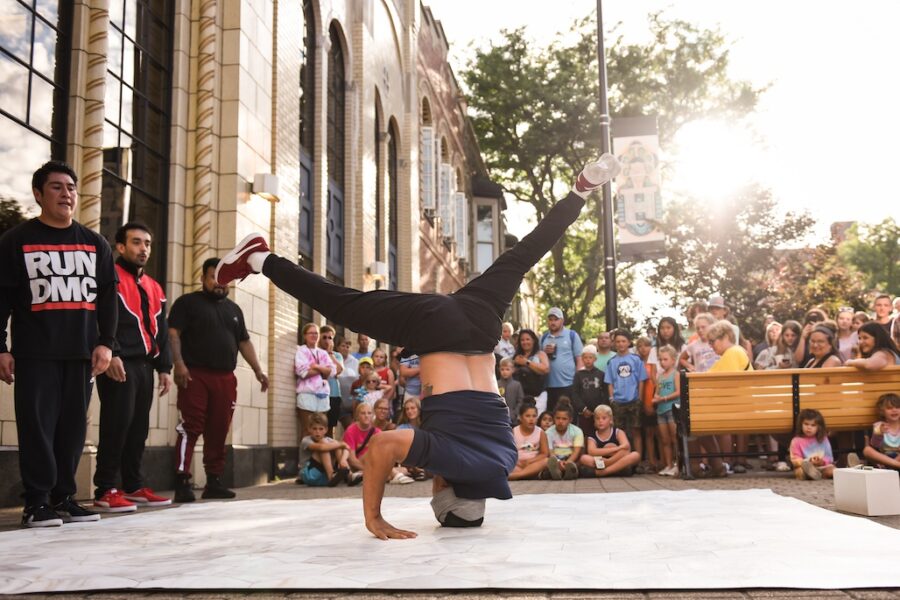 Street Performer Series - Downtown Holland