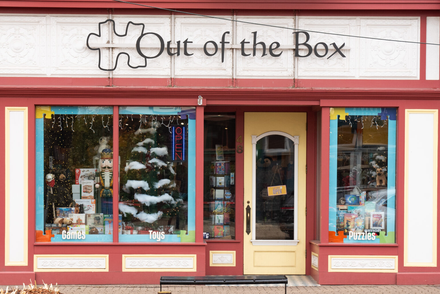 Outin Box Out of the Box - Downtown Holland